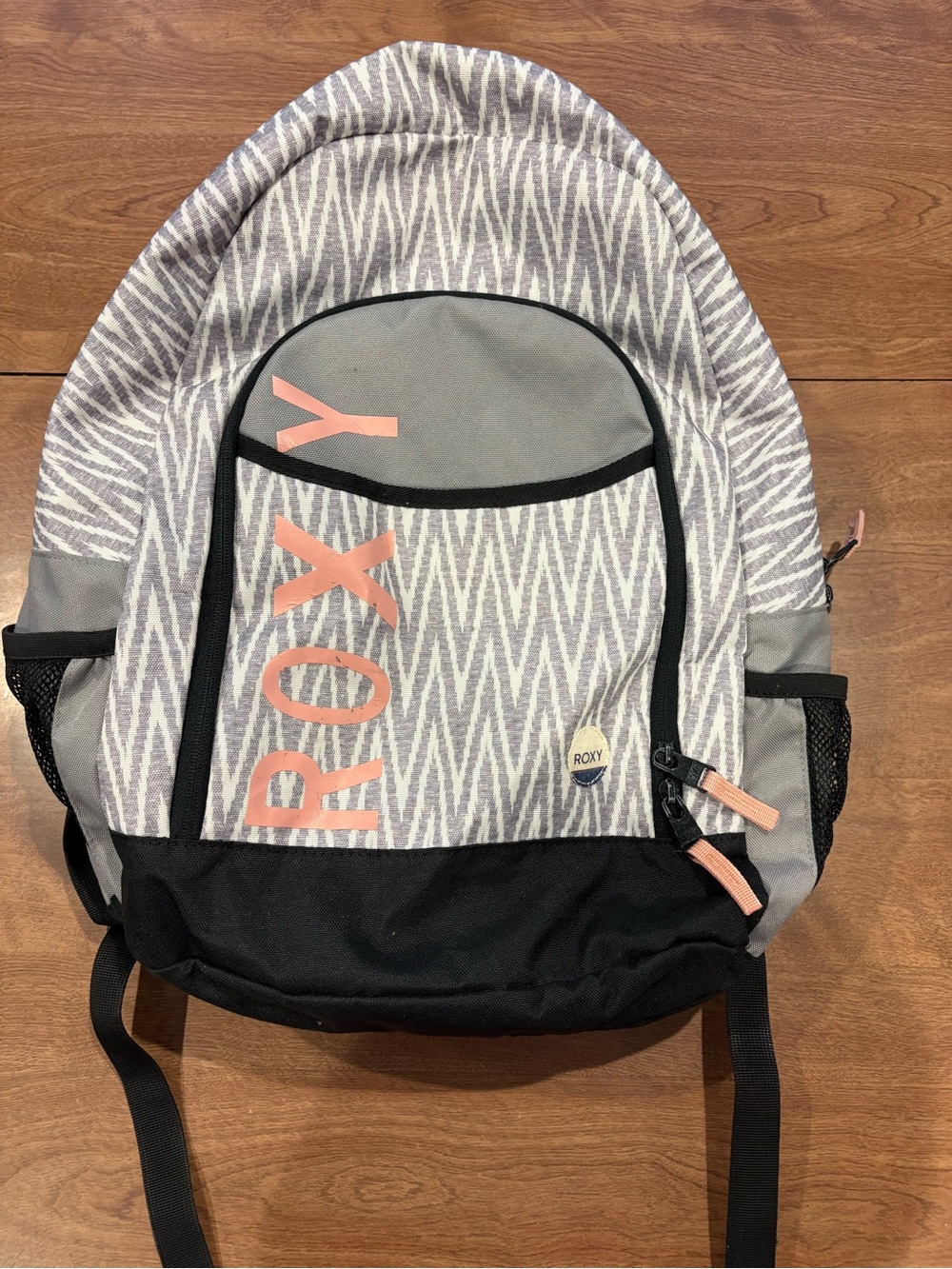 Roxy Women’s Cool Breeze Backpack with Ikat Chevron in Gray with Pink Detail